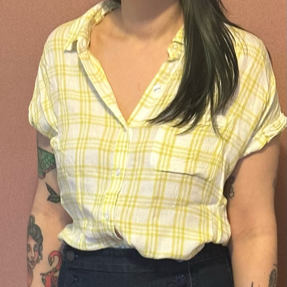 Stitchfix Spring 2022 short sleeve flannel button down